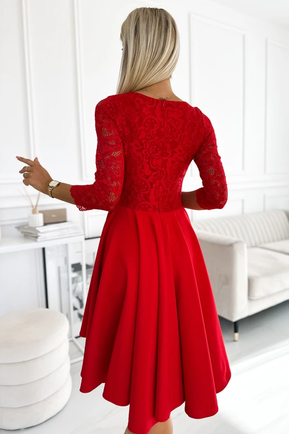 210-16 NICOLLE рокля с дантелен деколте и по-дълга задна част - червена