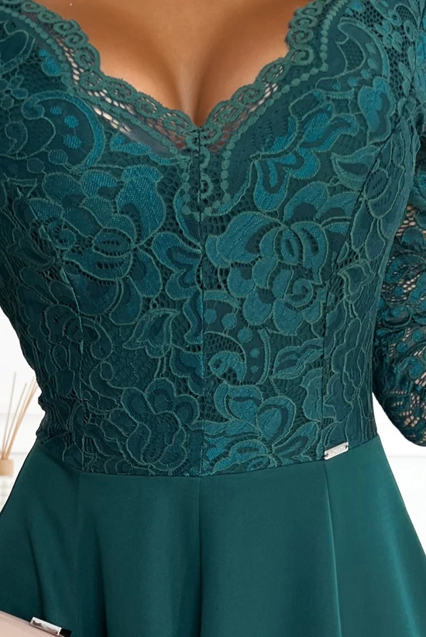309-5 AMBER елегантна дълга дантелена рокля с деколте - БУТИЛКОВО ЗЕЛЕНО